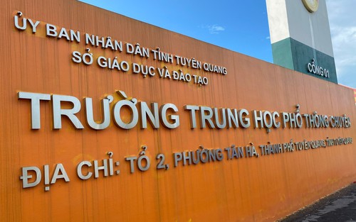 Chưa có kết luận vụ việc tại THPT Chuyên Tuyên Quang, thí sinh vẫn đăng ký xét tuyển theo kế hoạch