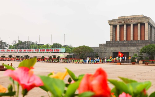 Hơn 1 triệu lượt người đến viếng Lăng Chủ tịch Hồ Chí Minh trong 6 tháng đầu năm 2026