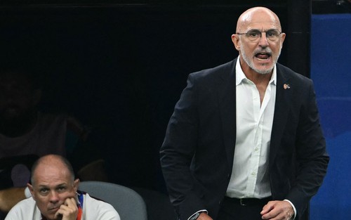 HLV Luis de la Fuente: Xây đế chế bất bại từ những mảnh vụn quá khứ