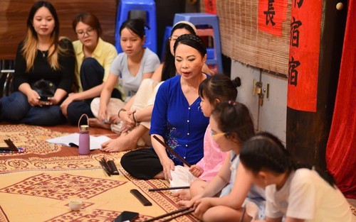 Lớp học ca trù miễn phí góp phần lan tỏa giá trị di sản trong cộng đồng
