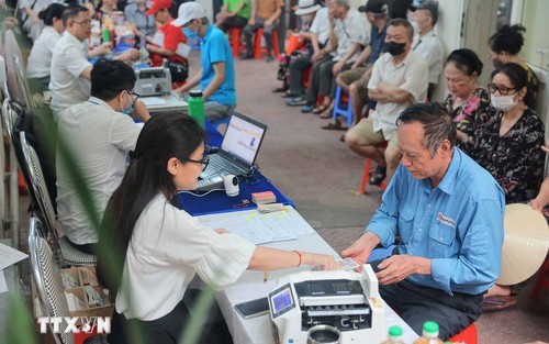 Chốt phương án tăng lương tối thiểu vùng bình quân 7,8% từ ngày 1/1/2027