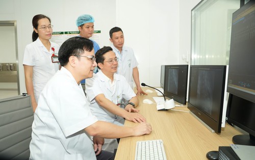Kỹ thuật Hybrid cứu sống bệnh nhân phình động mạch chủ tại Ninh Bình