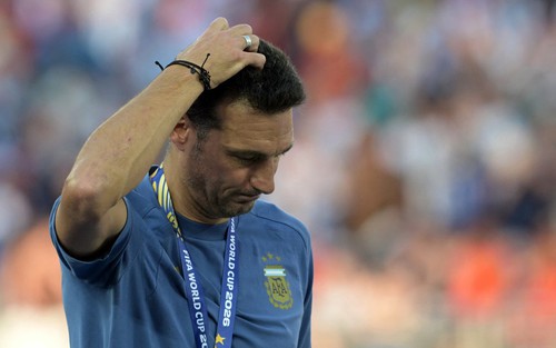 HLV Scaloni sau chung kết World Cup 2026: "ĐT Argentina biết cách chấp nhận thất bại"