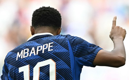 Lịch sử cay đắng của Mbappe