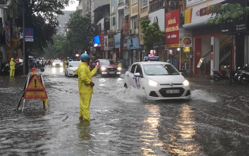 Dự báo thời tiết ngày 20/7: Mưa dông bao trùm Bắc Bộ, Trung Bộ tiếp tục nắng nóng