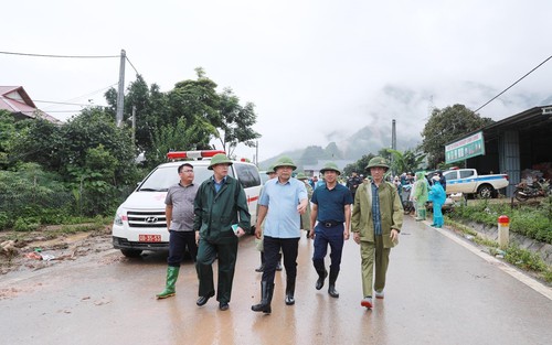 Hướng về tâm lũ Mường Than