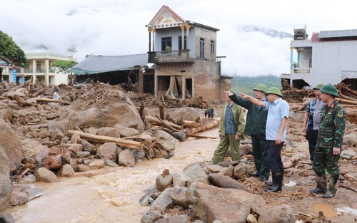 Lãnh đạo Bộ Nông nghiệp và Môi trường chỉ đạo khắc phục hậu quả lũ quét tại Mường Than
