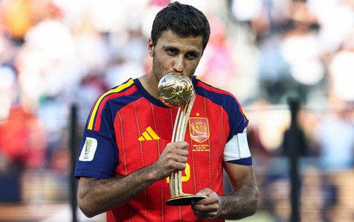 Rodri lập thành tích đặc biệt hiếm có sau khi vô địch World Cup 2026 cùng Tây Ban Nha