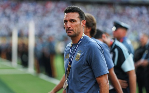 HLV Lionel Scaloni hé lộ thời điểm chia tay đội tuyển Argentina