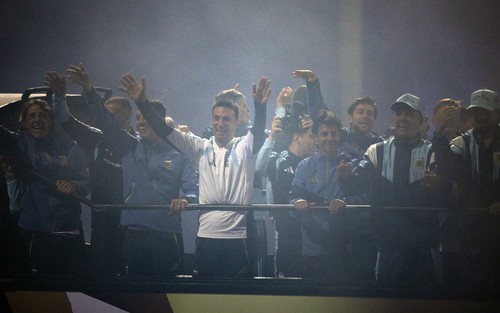 Messi vắng mặt, ĐT Argentina vẫn được chào đón nồng nhiệt ở quê nhà khi trở về từ World Cup 2026