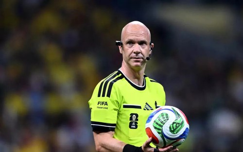 Chính thức: Trọng tài Anthony Taylor giải nghệ ở tuổi 47