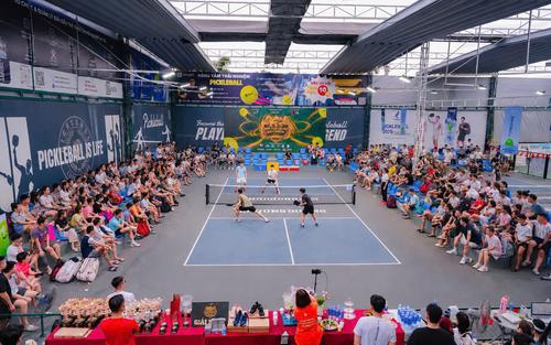 Giải Pickleball "Anh trai chị đẹp đại chiến - Mùa 6 tranh cúp LT PRO 48" quy tụ gần 1.000 VĐV từ khắp mọi nơi tới tham dự