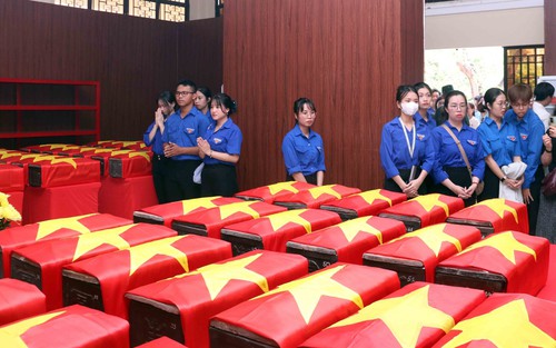 Những câu chuyện nghĩa tình xúc động ở công viên Lê Thị Riêng