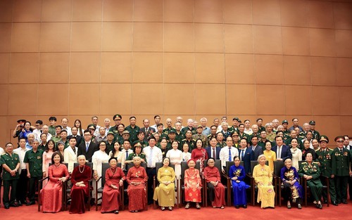 Phó Chủ tịch Quốc hội Nguyễn Thị Thanh gặp mặt Đoàn đại biểu người có công với cách mạng tiêu biểu