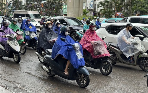 Thời tiết hôm nay mưa dông diện rộng, nhiều nơi mưa to đến rất to