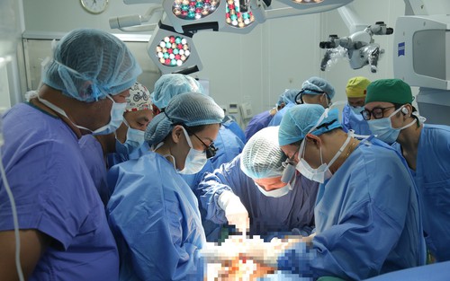 Ca ghép dương vật đầu tiên từ người hiến chết não tại Việt Nam