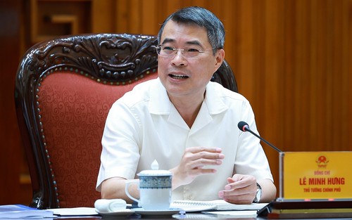 Thủ tướng Lê Minh Hưng làm việc với lãnh đạo các bộ về phát triển công nghệ chiến lược