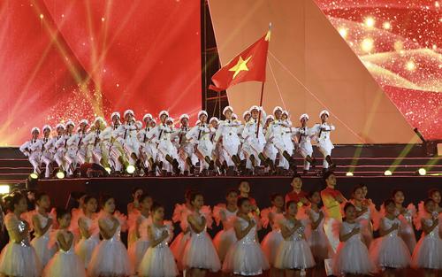Chuẩn mực con người Việt Nam trong kỷ nguyên mới (Kỳ 2): "Mã văn hóa" định hình căn tính con người Việt Nam