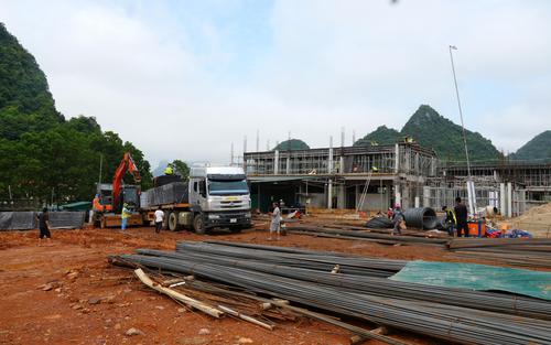 Tăng tiến độ thi công các trường vùng biên để kịp năm học mới