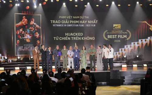 "Tử chiến trên không" giành cú đúp giải thưởng tại DANAFF IV