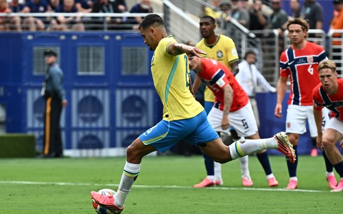 Cầu thủ Brazil đá hỏng 11m trước Na Uy khẳng định 'đã nghiên cứu thủ môn rất kỹ'