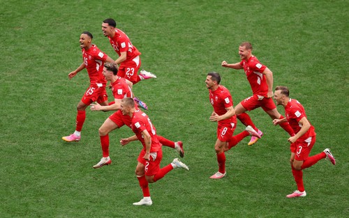 Thụy Sĩ hạ Colombia trên chấm luân lưu, nghẹt thở giành vé vào tứ kết World Cup 2026