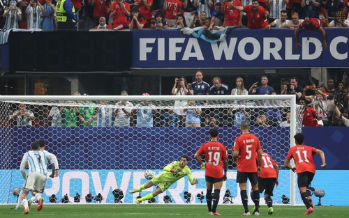 Thơ World Cup: Những bất ngờ World Cup