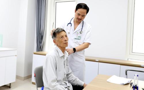 Vì một Việt Nam khỏe mạnh: Xây dựng một nền y tế hiện đại, công bằng, hiệu quả, lấy người dân làm trung tâm