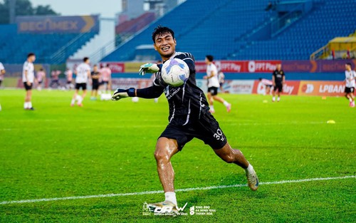 Thủ môn Y Êli Niê gia nhập CLB Công an Hà Nội