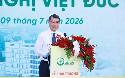 Thủ tướng dự Lễ khai trương Bệnh viện Hữu nghị Việt Đức và thăm Bệnh viện Bạch Mai cơ sở Ninh Bình