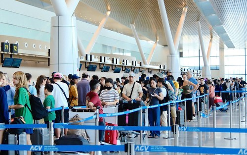 Vụ UAV xuất hiện tại Tân Sơn Nhất: 73 chuyến bay bị ảnh hưởng trực tiếp
