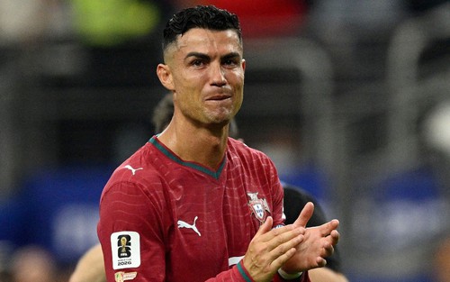 Ronaldo hé lộ ý định giải nghệ: Rời bóng đá để làm giàu