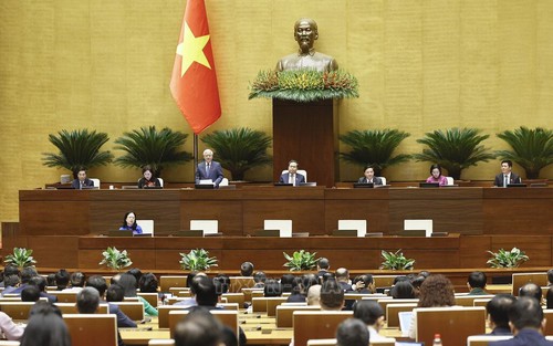 Kỳ họp không thường lệ thứ Nhất, Quốc hội khóa XVI: Giảm 30% thuế thu nhập cá nhân và thuế thu nhập doanh nghiệp