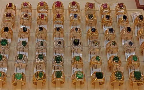 Giá vàng hôm nay 25/8: Vàng SJC tiếp tục tăng, vượt mốc 150 triệu đồng/lượng