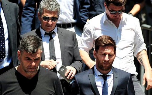 Thế giới bóng đá tiếc thương sự ra đi của cha Leo Messi 