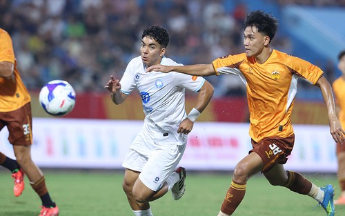Chuyên gia Đoàn Minh Xương: 'V-League khởi đầu hứng khởi'