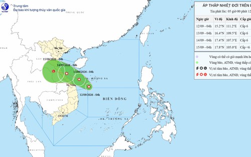 Dự báo thời tiết ngày 12/9: Mưa lớn tiếp diễn ở Trung Bộ, áp thấp nhiệt đới trên Biển Đông