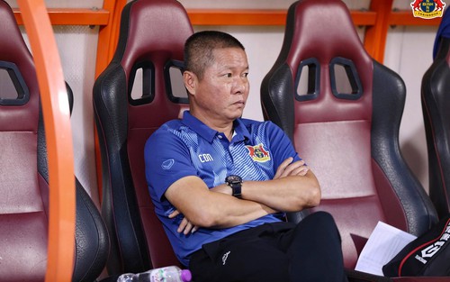 HLV Chu Đình Nghiêm lo cầu thủ Ninh Bình 'chán bóng'