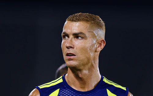 Ronaldo nổi giận, kêu gọi cấm vĩnh viễn CĐV chế giễu Ruben Neves bằng việc gọi tên Diogo Jota