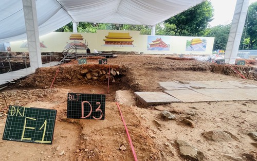 Từ dấu tích đến diện mạo điện Kính Thiên