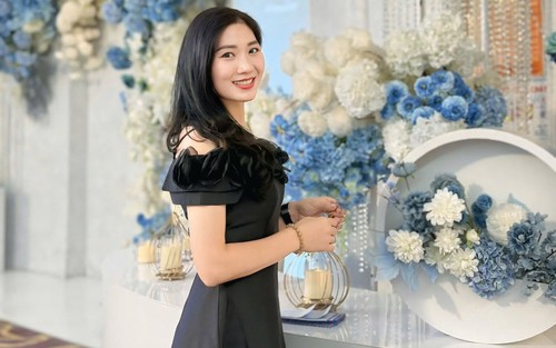 Hoa khôi bóng chuyền Việt Nam chính thức “lên chức” ở tuổi 41, cuộc sống thực sự viên mãn và trọn vẹn