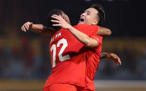 Kết quả V-League: Đình Bắc không ghi bàn, CAHN FC vẫn khởi đầu hoàn hảo