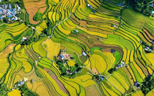 Đặc sắc Ngày hội Mùa vàng Tả Lèng giữa không gian núi rừng Tây Bắc