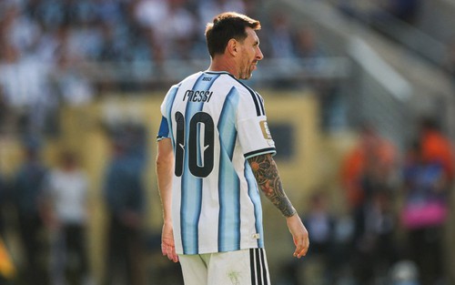 Đề cử Quả bóng Vàng 2026: Messi và 9 ngôi sao PSG góp mặt trong danh sách ứng viên