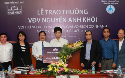 Đạt thành tích cao, Nguyễn Anh Khôi nhận thưởng lớn từ Dược phẩm Nhất Nhất