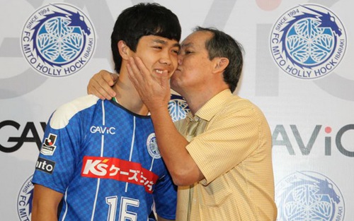 Bầu Đức và Công Phượng ‘chê’ Thai League, người Thái nói gì?