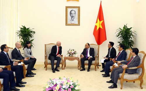 Thủ tướng Nguyễn Xuân Phúc tiếp Chủ tịch FIFA Gianni Infantino