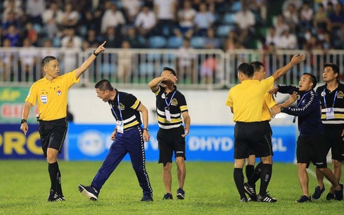Hà Nội FC nhận ‘mưa’ án phạt trước cuộc tái đấu HAGL