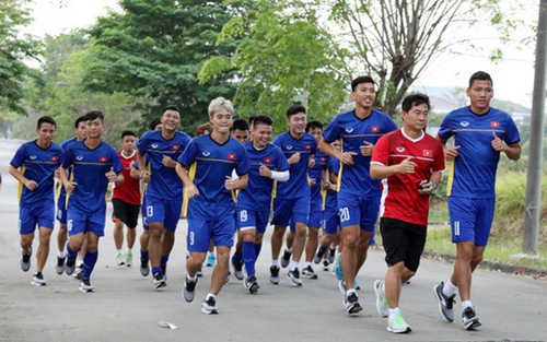Trưởng đoàn Dương Vũ Lâm: 'Olympic Việt Nam phải hủy tập là lỗi của BTC ASIAD, nhưng...'