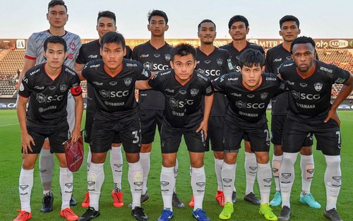 Chainat 3-0 Muangthong United: Cố gắng hết sức, Văn Lâm vẫn không cứu nổi Muangthong United